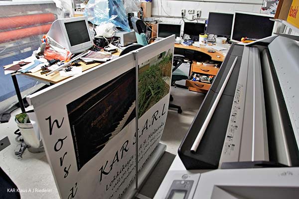 KAR S.A.R.L: hors d'oeuvre avec Steinway III, roll-upin ja flyereiden valmistaminen ja mainostaminen, 11/2012 