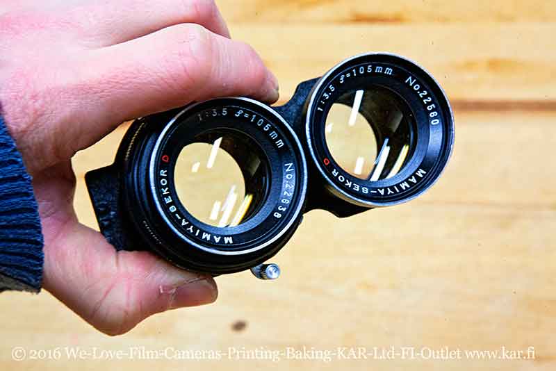 Mamiya-Sekor D 105 mm F3.5 black twin lens for Mamiya C330 etc